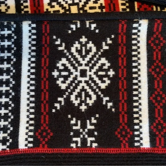 Christopher & Banks Red and Black Knit Sweater Vest Size L - Picture 6 of 6